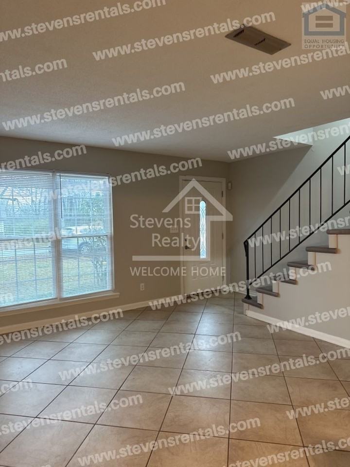 4137 Wilkesview Dr - Photo 5 of 13