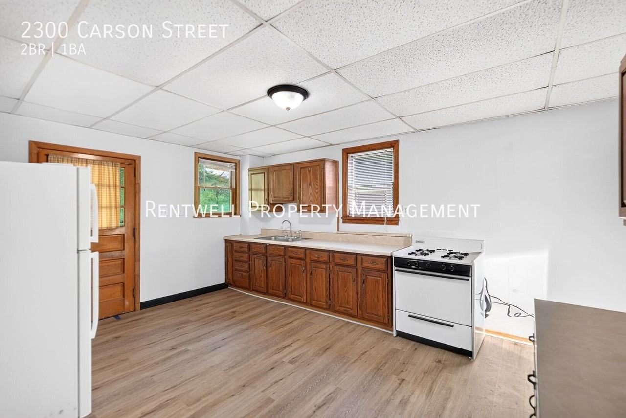 2300 Carson St - Photo 6 of 26