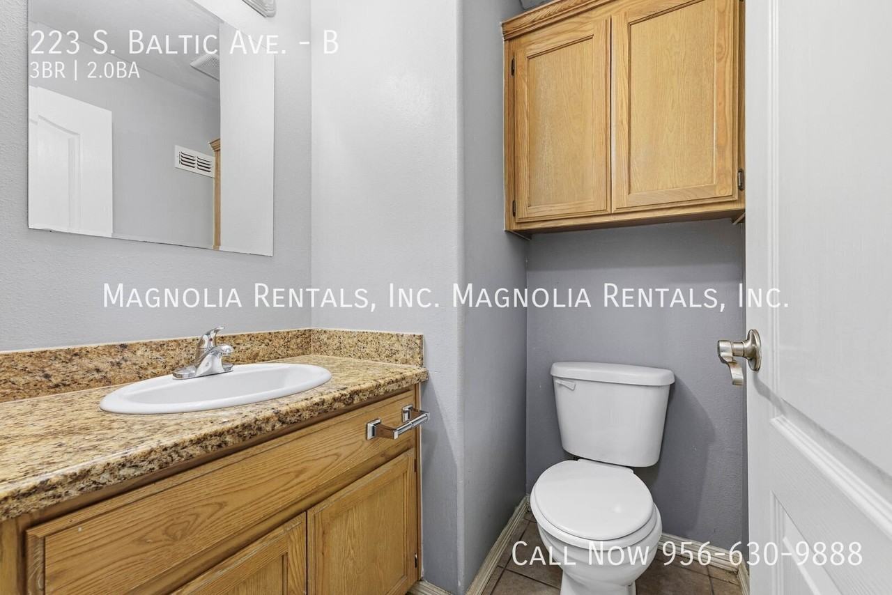 223 Baltic Ave #B - Photo 6 of 18