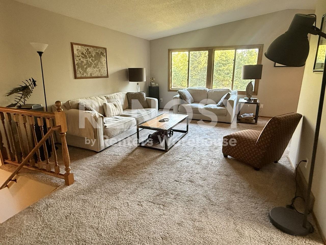 6664 Edgemont Blvd N - Photo 4 of 35
