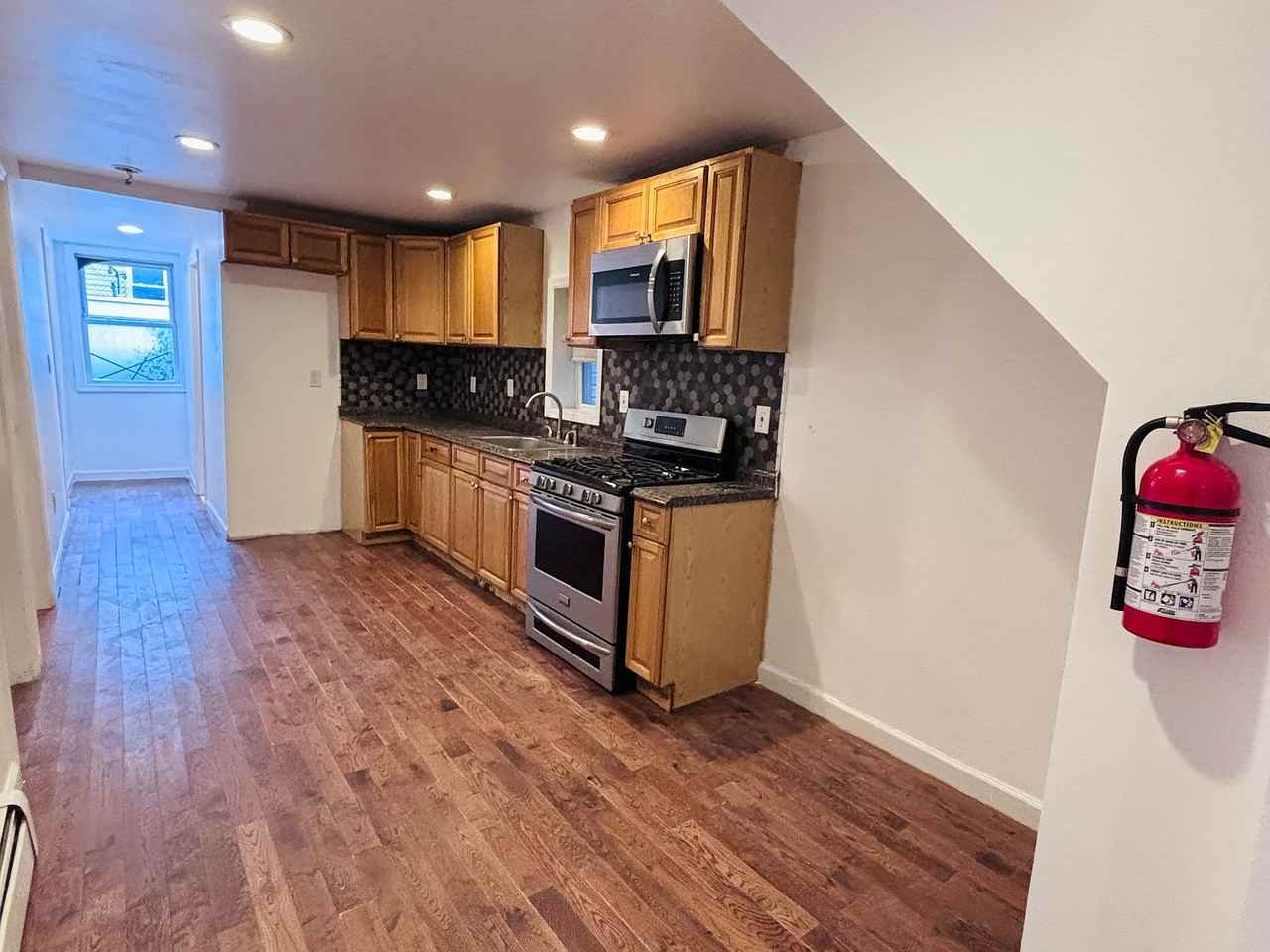 41 Cedar St #1 - Photo 3 of 5