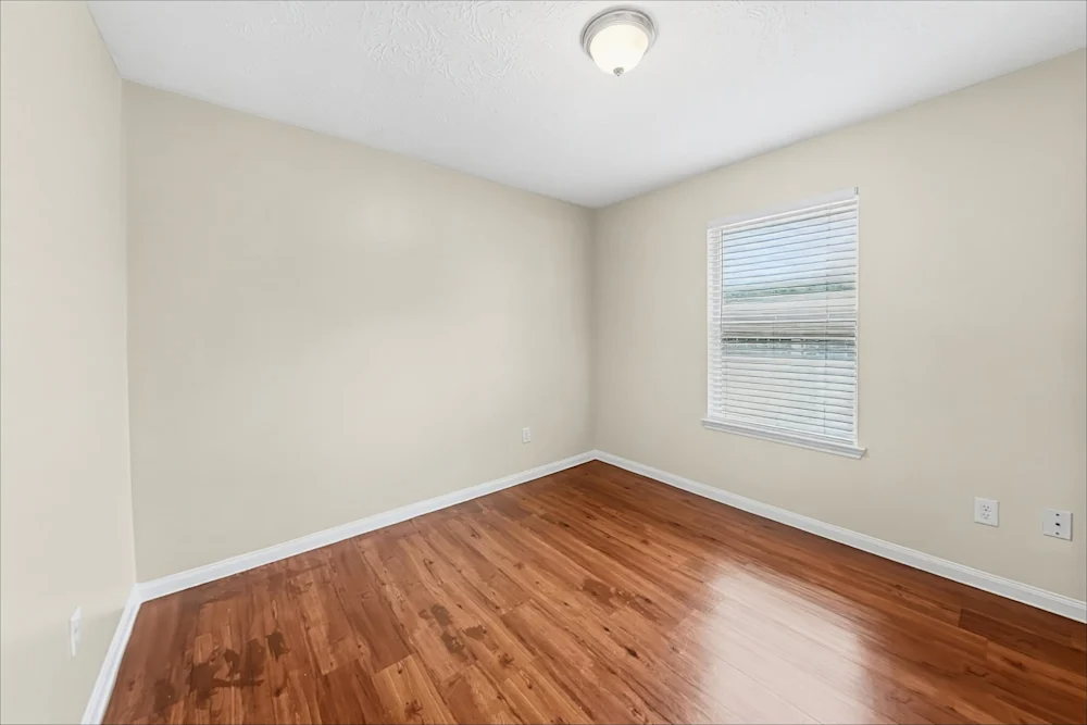 4025 Hawthorne Glen Ct #NA - Photo 2 of 8