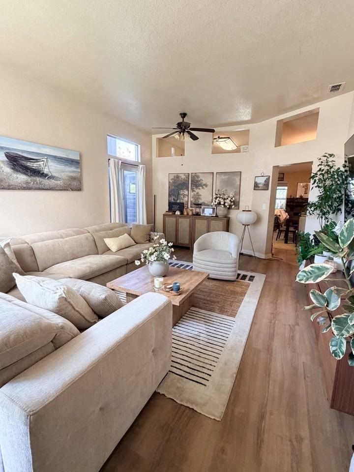 1601 Highland Cir #NA - Photo 3 of 20