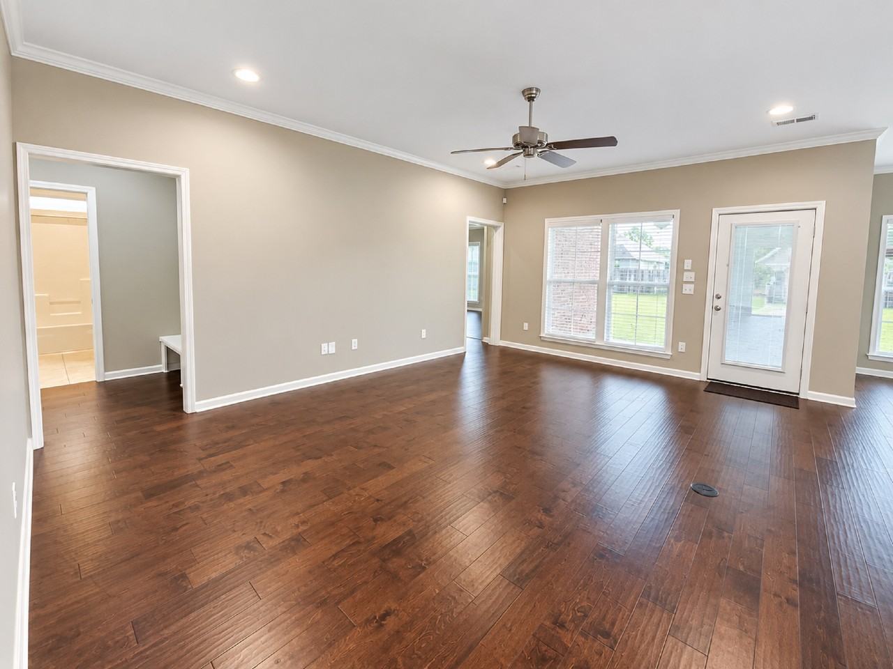 121 Brattleboro Ct #NA - Photo 3 of 16