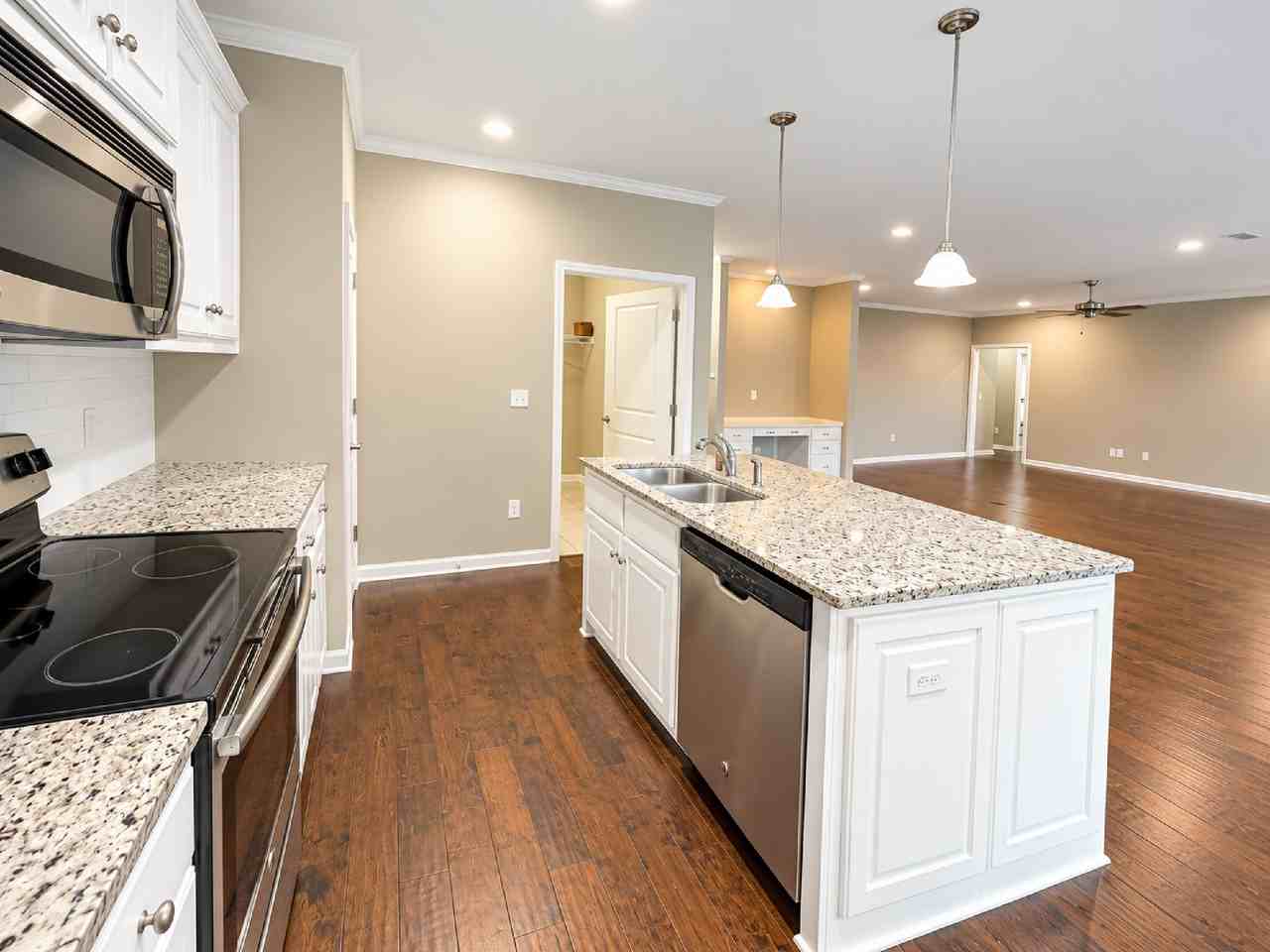 121 Brattleboro Ct #NA - Photo 6 of 16