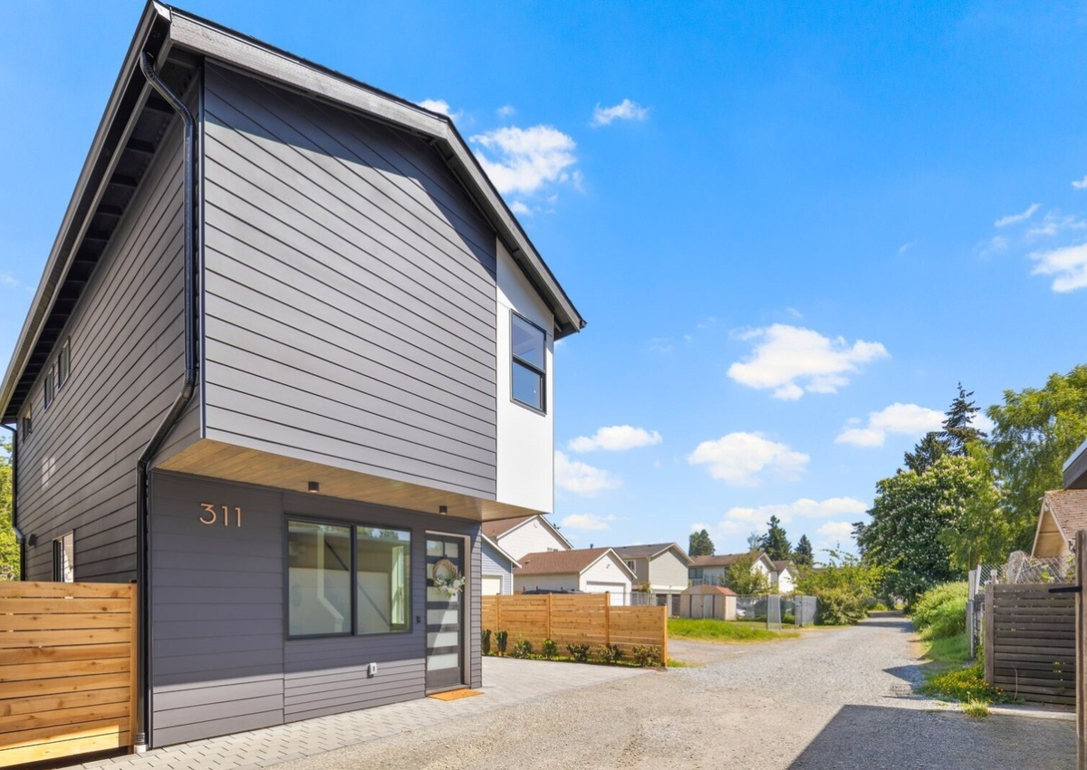 311 Nw 92nd St #NA - Photo 2 of 20