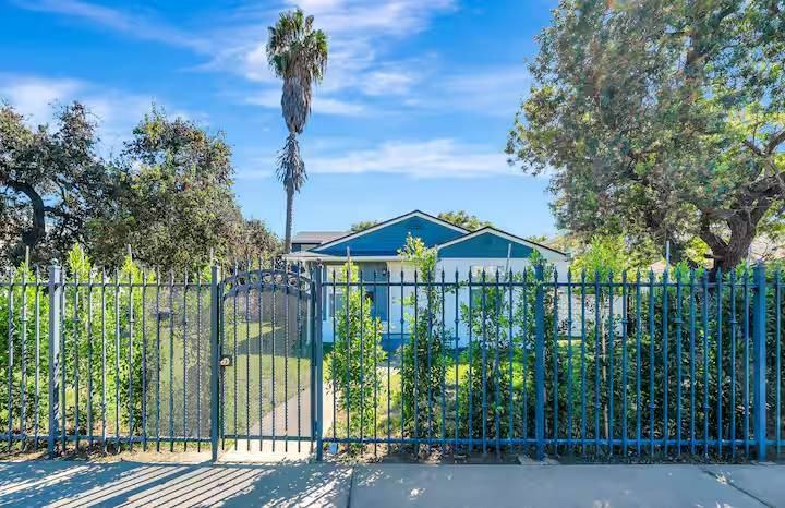 15100 Burbank Blvd #NA - Photo 6 of 50