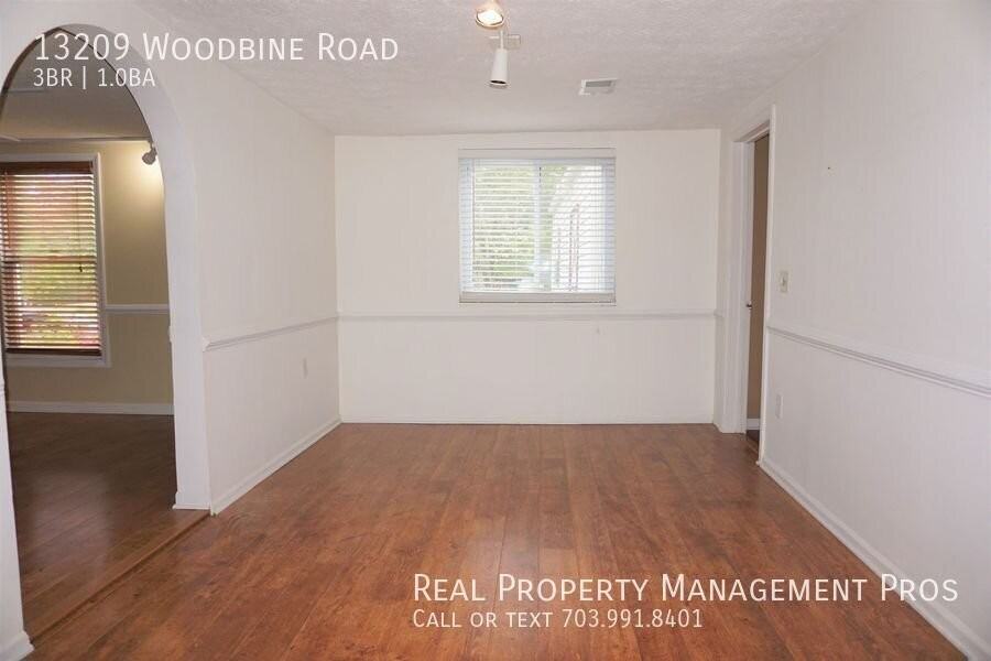 13209 Woodbine Rd - Photo 6 of 20