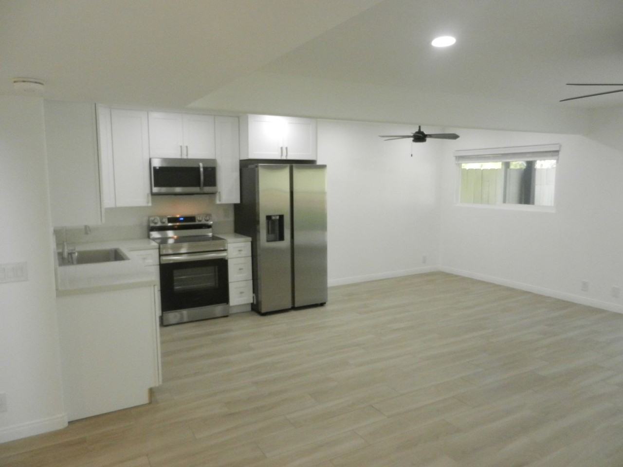2622 Luciernaga St - Photo 7 of 34