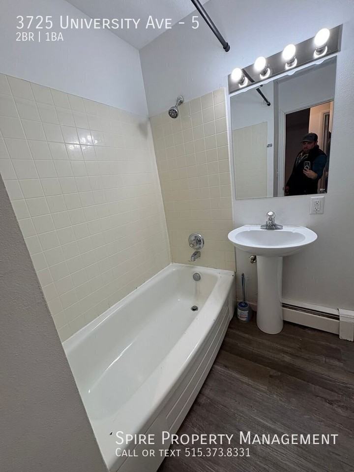 3725 University Ave #5 - Photo 3 of 14