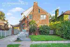 featured image of 612 Rosewood Ave Se