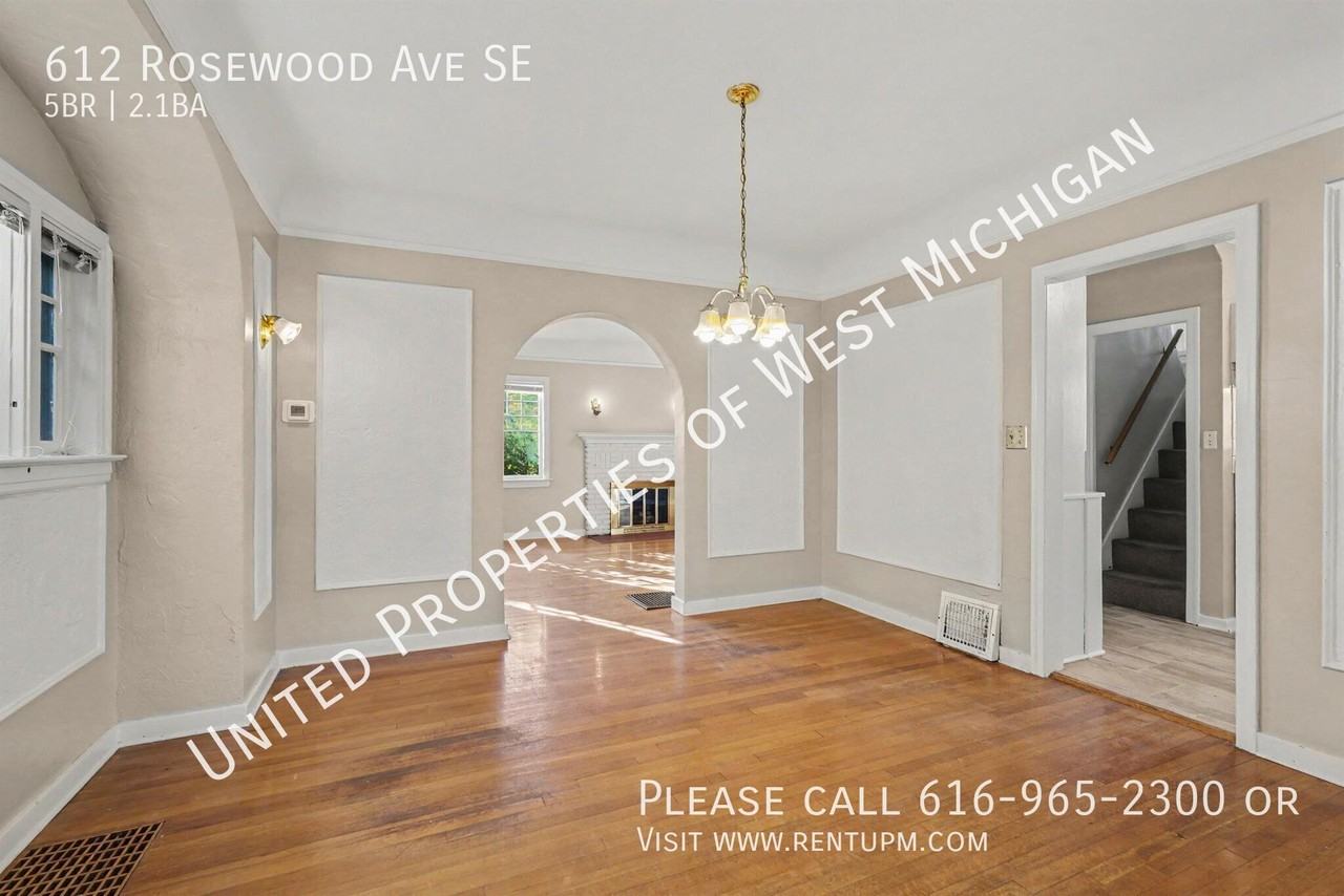 612 Rosewood Ave Se - Photo 7 of 35