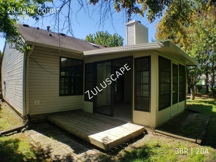 28 Park Ct - Photo 3 of 13