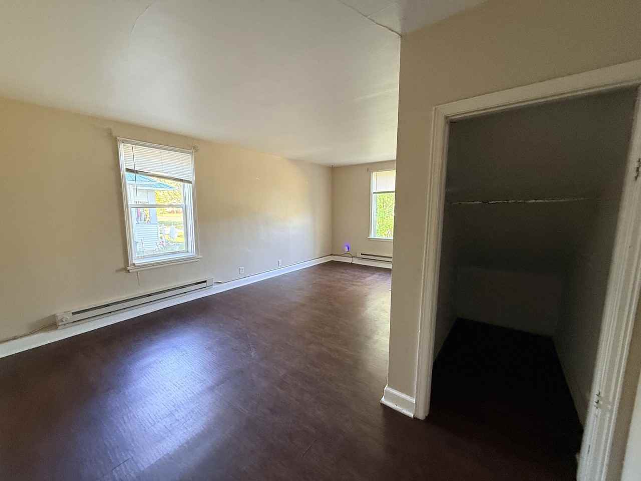 315 20th Ave E - Photo 5 of 10