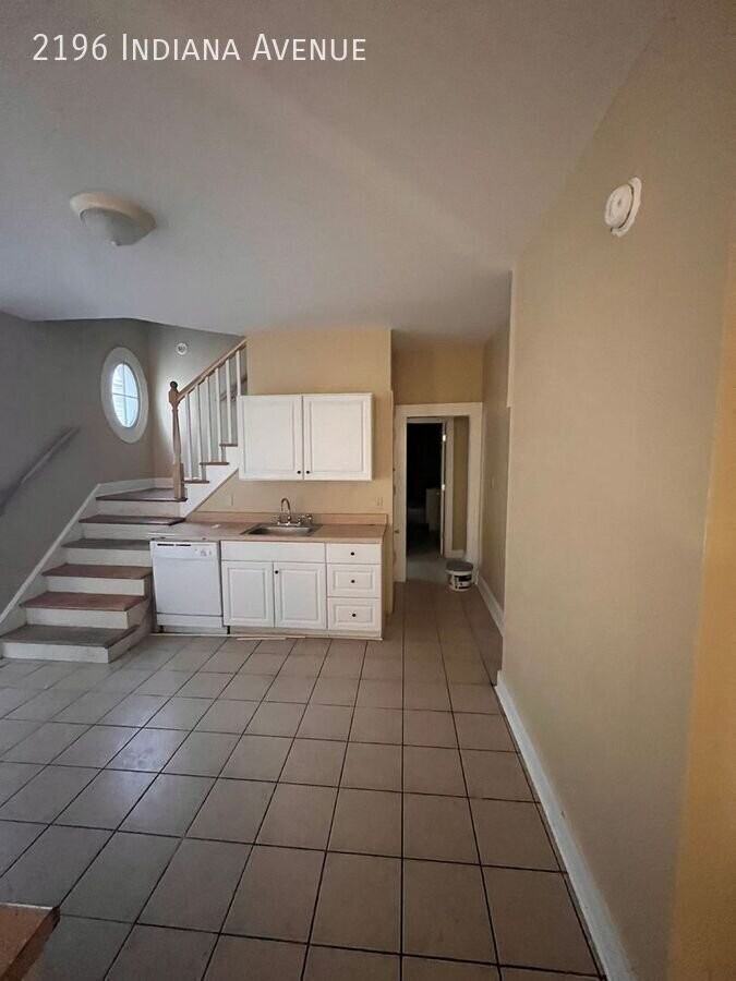 2196 Indiana Ave - Photo 3 of 24