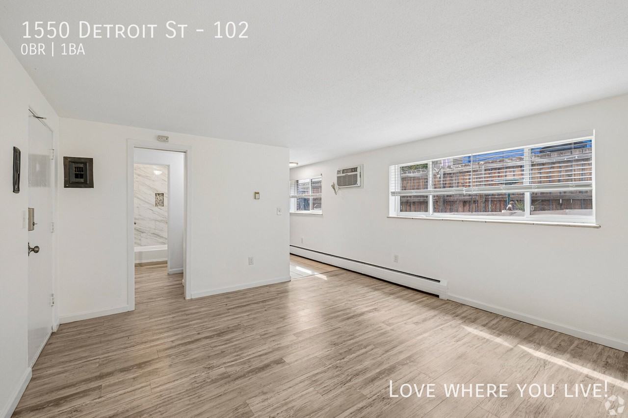 1550 Detroit St #102 - Photo 4 of 10