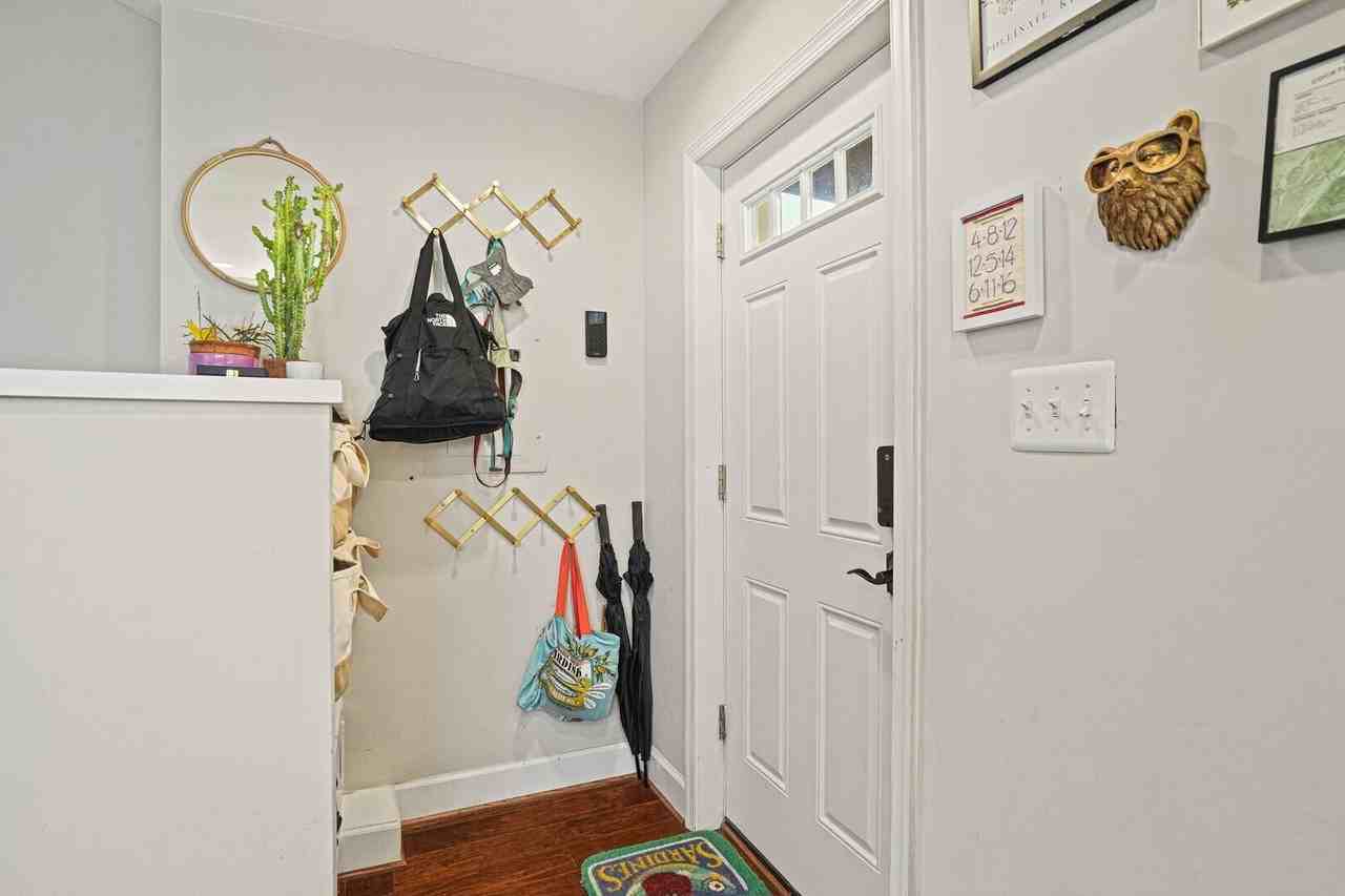 1713 Newton St Ne - Photo 4 of 26