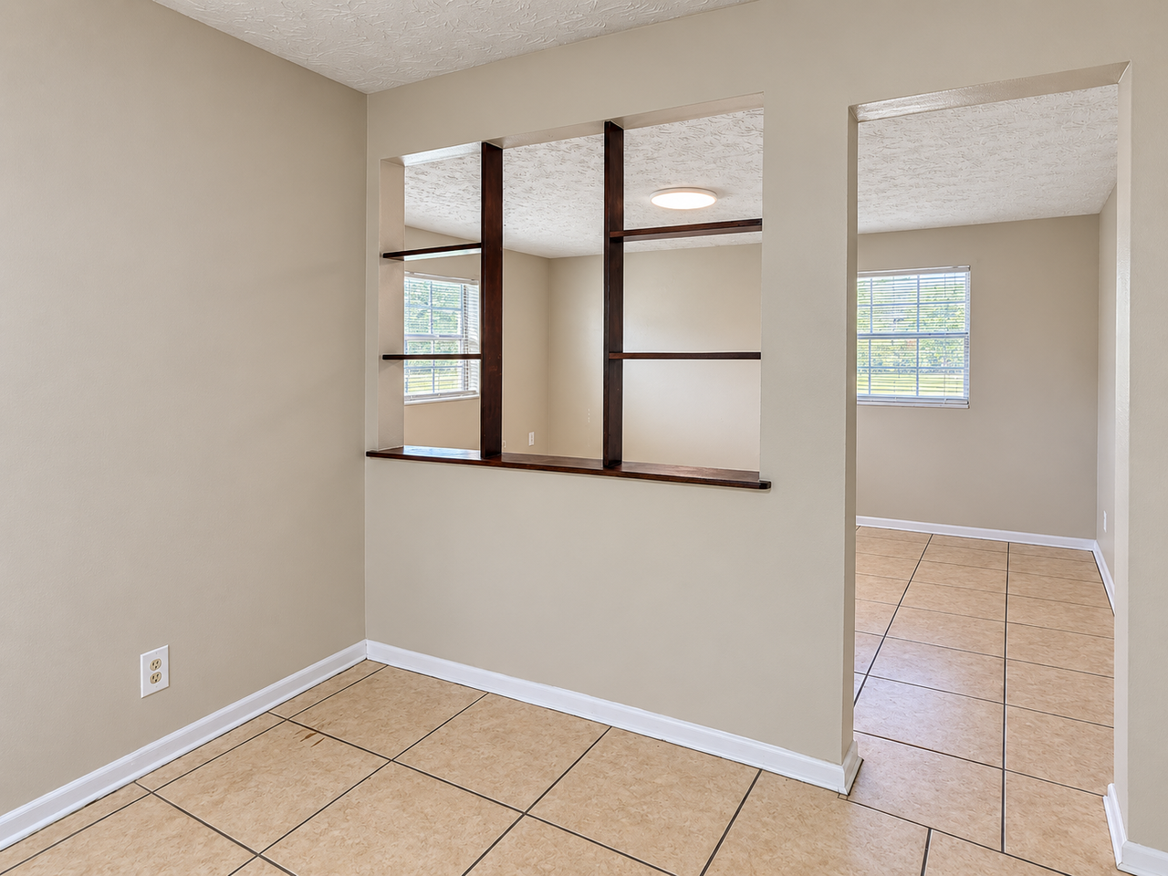 2881 W 7th St - Photo 3 of 9