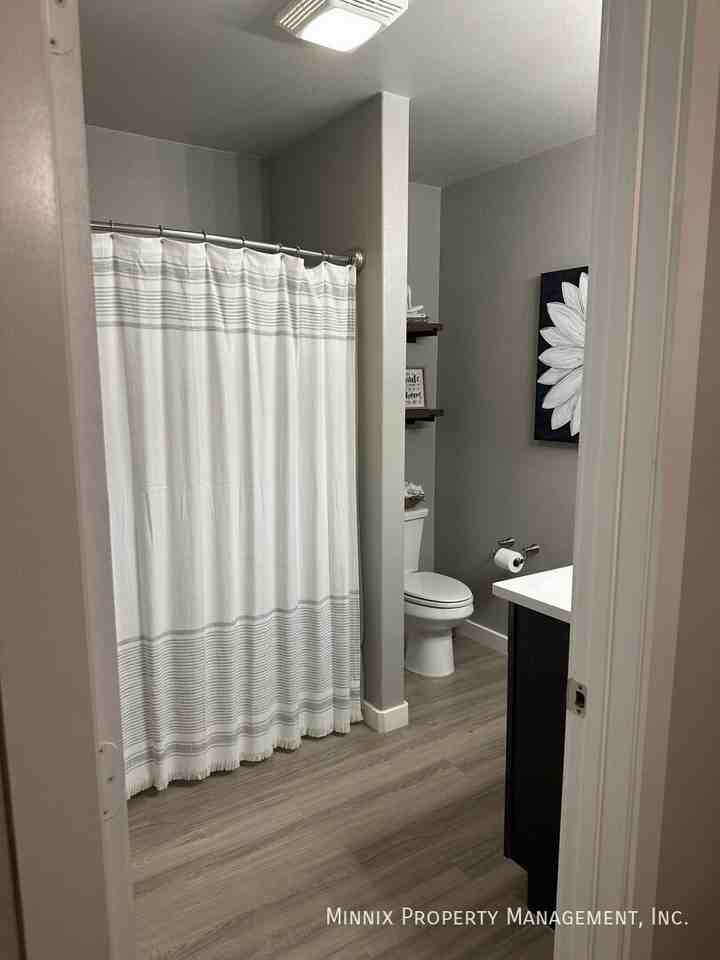 3415 Bryan Ave - Photo 4 of 8