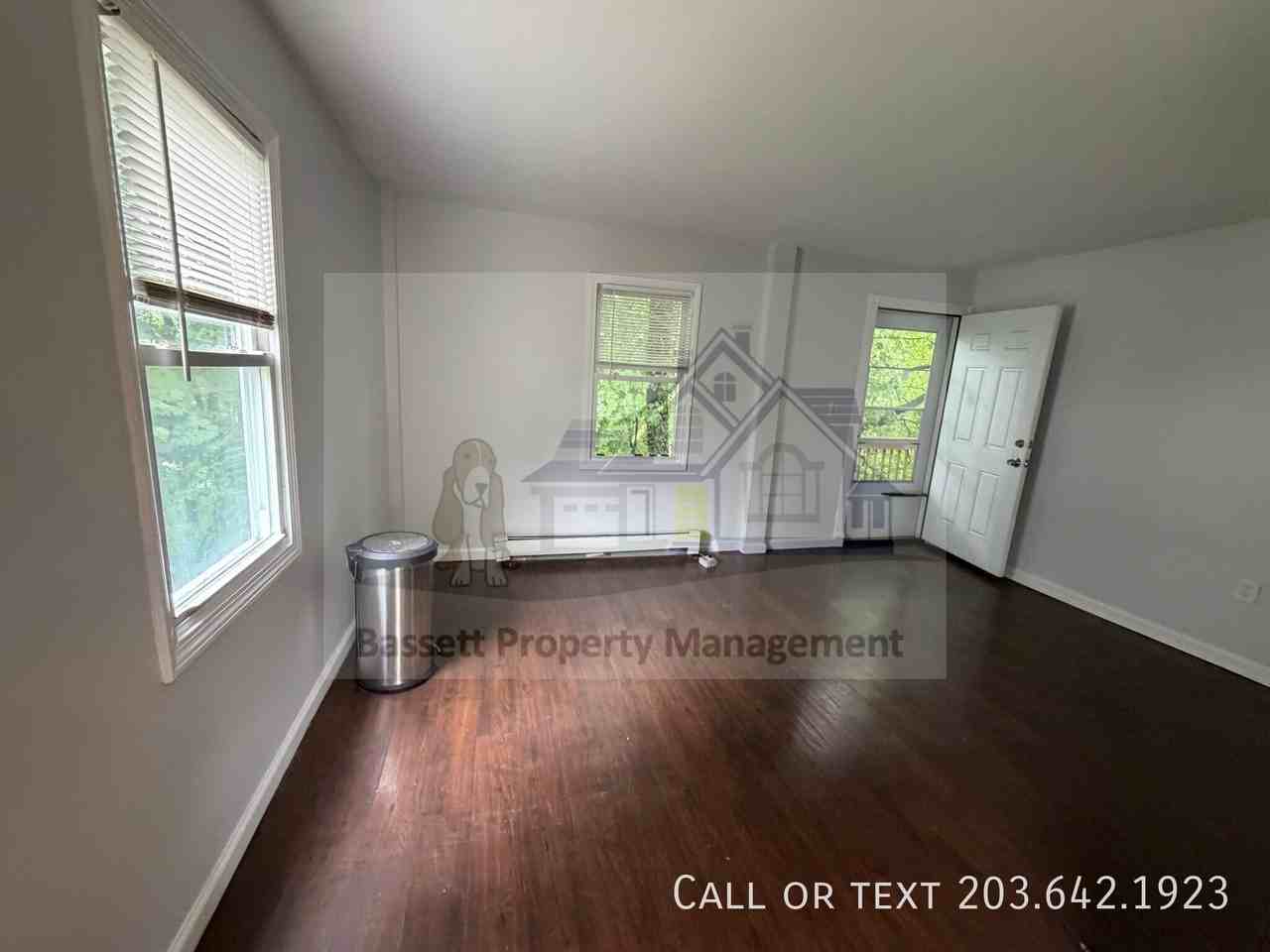 71 Lenox St - Photo 5 of 20