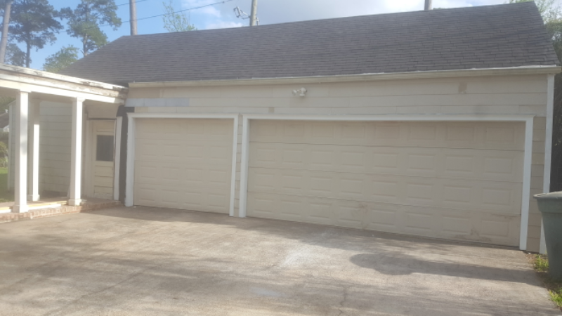 2545 Louisiana St - Photo 5 of 28