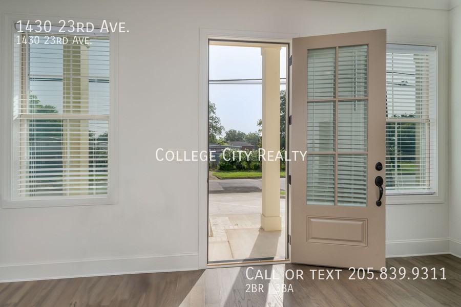 1430 23rd Ave - Photo 6 of 33