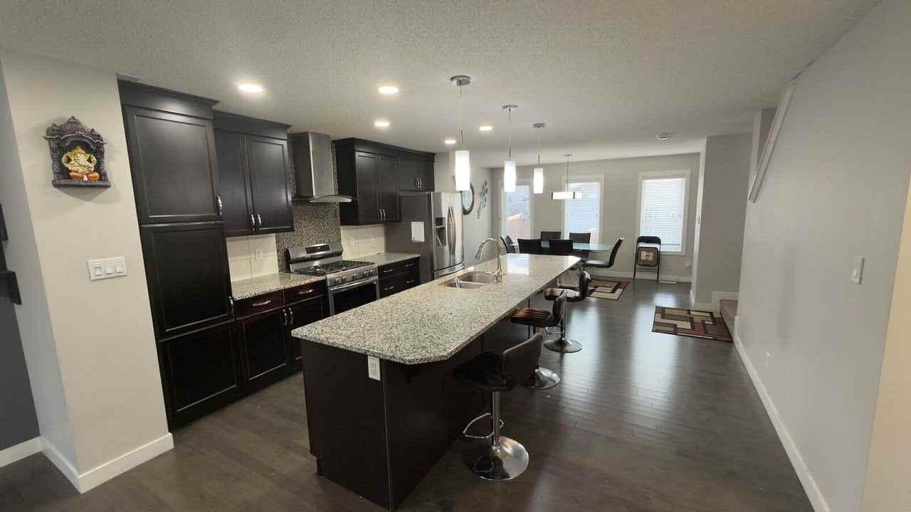 1448 33a St Nw - Photo 6 of 28