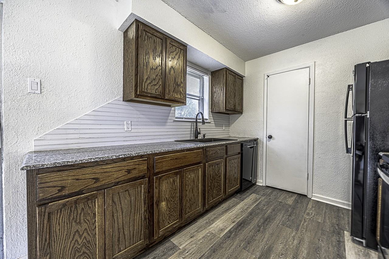 530 N Main St #NA - Photo 5 of 13