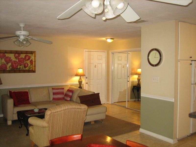 1156 N Alston St - Photo 7 of 24
