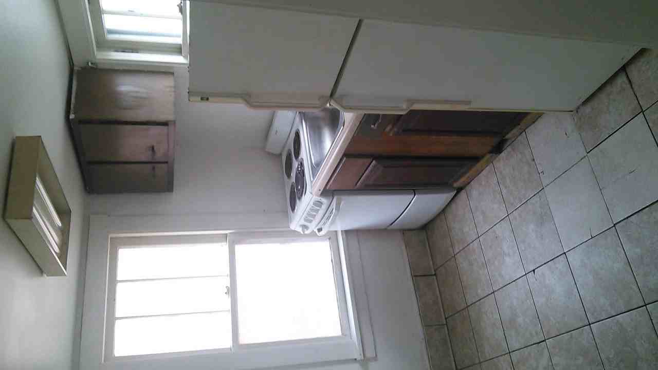 633 Oak St #5 - Photo 3 of 7