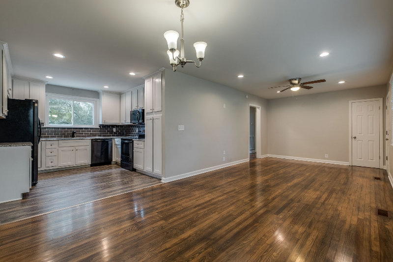 904 Bentley Cir - Photo 3 of 30