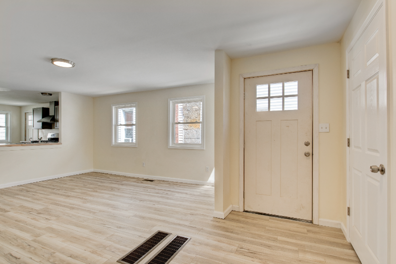1002 Park St - Photo 3 of 23