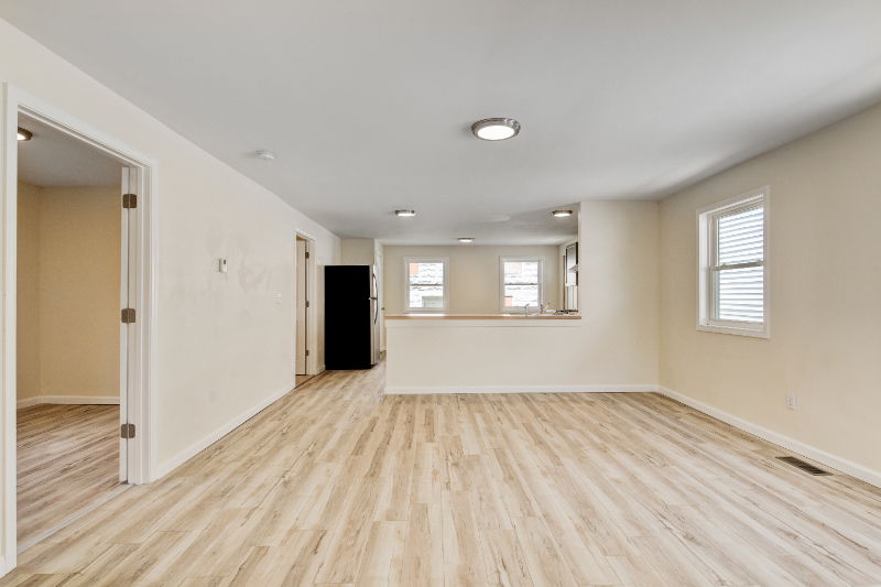 1002 Park St - Photo 5 of 23
