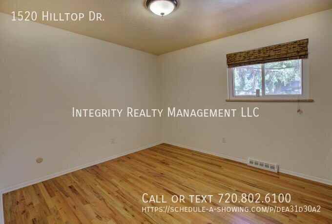 1520 Hilltop Dr - Photo 3 of 37