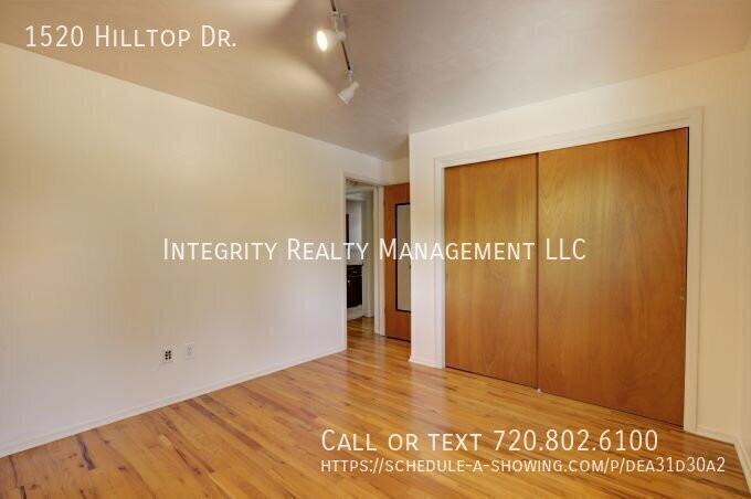 1520 Hilltop Dr - Photo 4 of 37