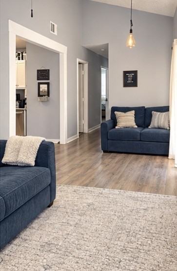 3331 Stoney Briar #NA - Photo 2 of 9