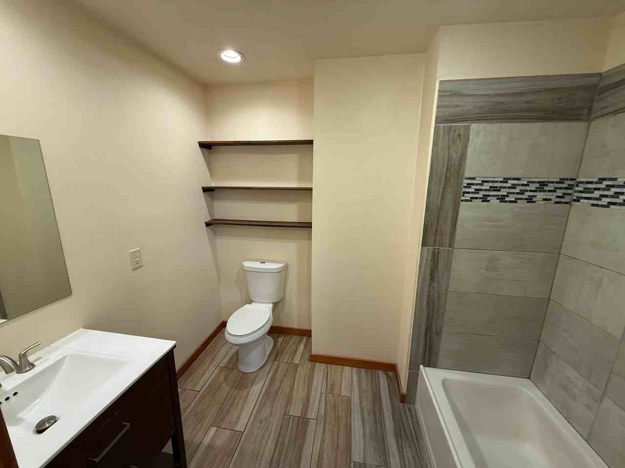 1202 Jackson St #202 - Photo 5 of 12