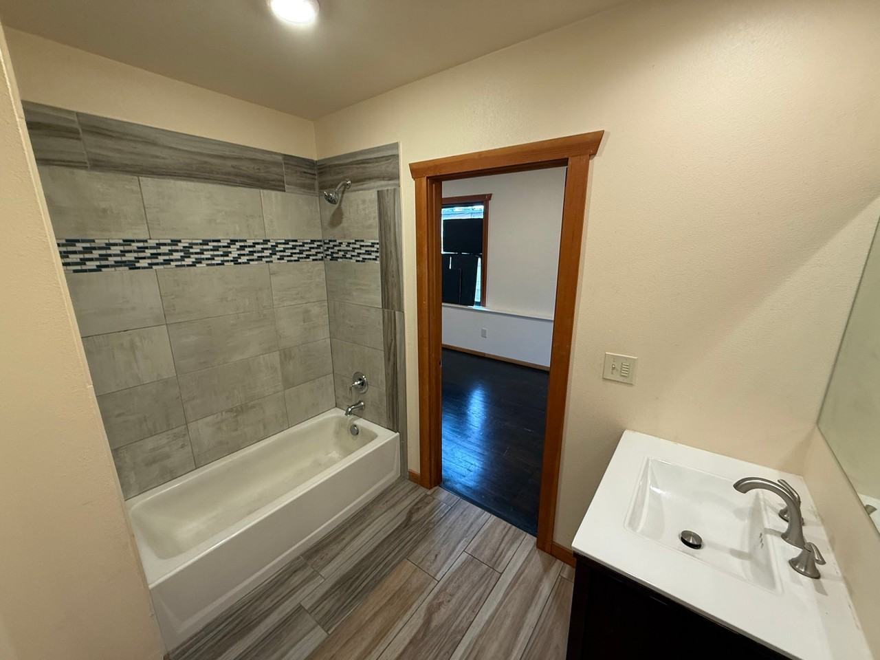 1202 Jackson St #202 - Photo 6 of 12