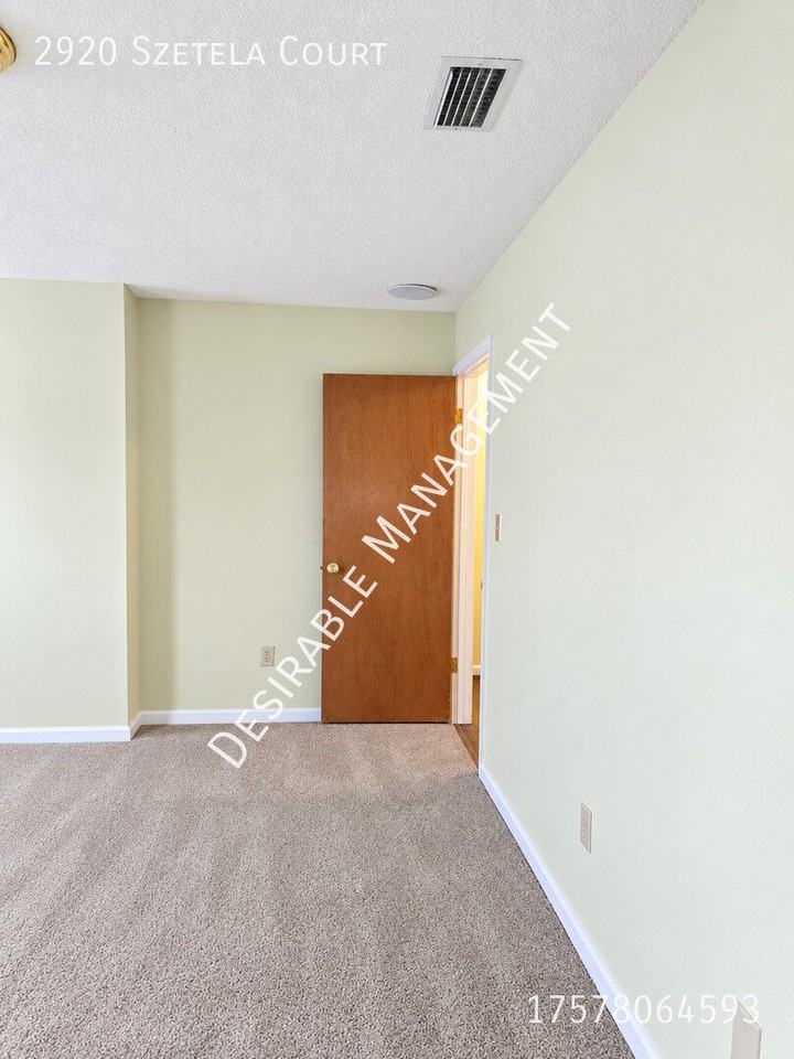 2920 Szetela Ct - Photo 7 of 10
