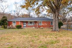 349 Wimpole Dr - Photo 1 of 1