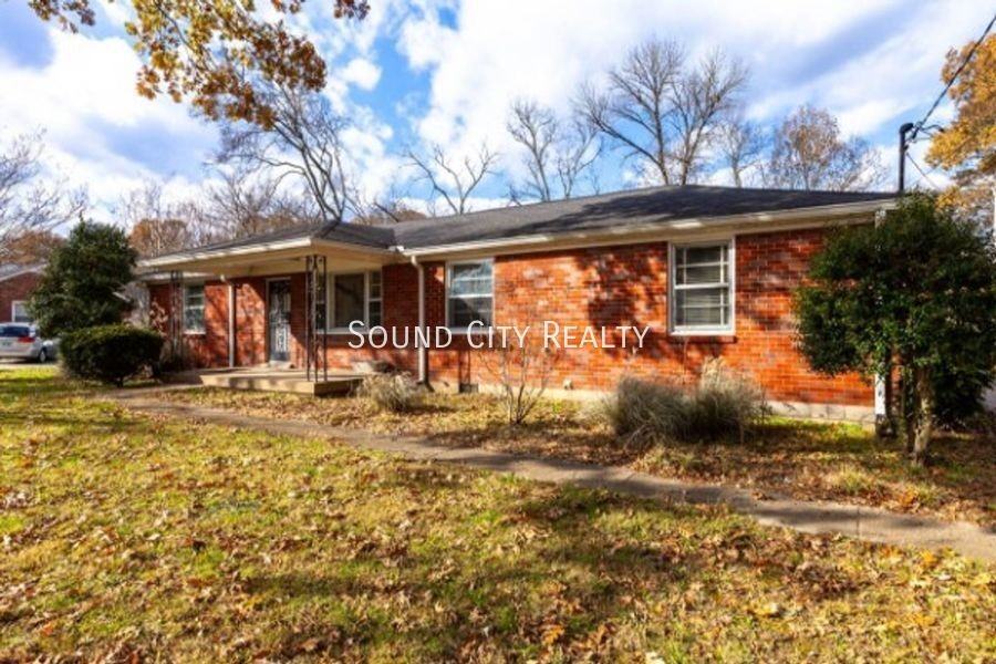 349 Wimpole Dr - Photo 2 of 27