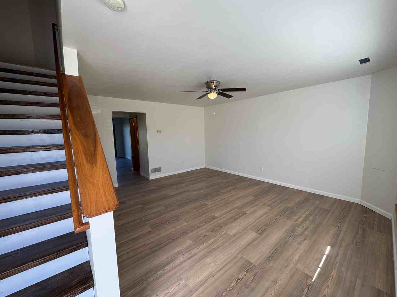 825 Navajo Trl - Photo 2 of 16