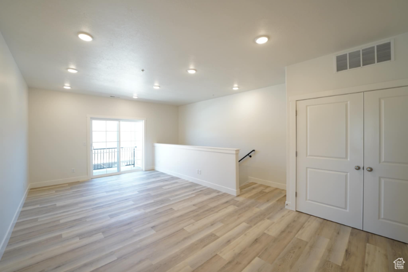 1561 Nw #202 - Photo 5 of 25