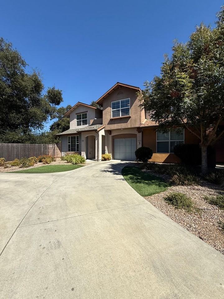 1154 Galeria Cir - Photo 4 of 42