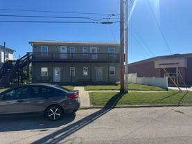 306 15th St #4 - Photo 1 of 1