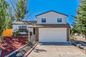 featured image of 8165 Freemantle Dr