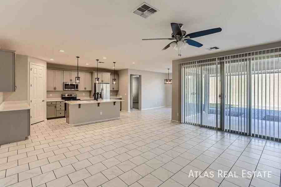 16206 W Jenan Dr - Photo 2 of 19