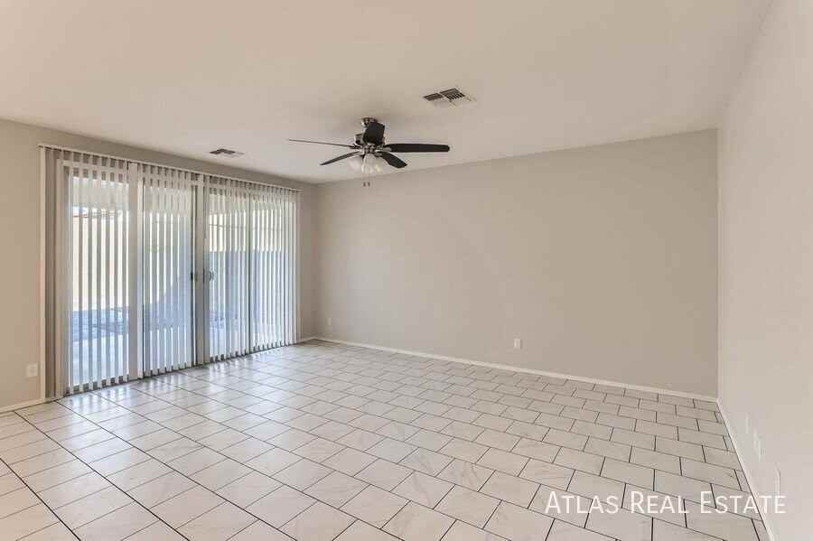 16206 W Jenan Dr - Photo 5 of 19