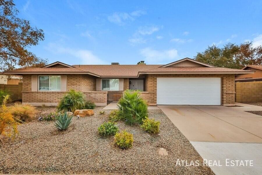 1209 W Palo Verde Dr