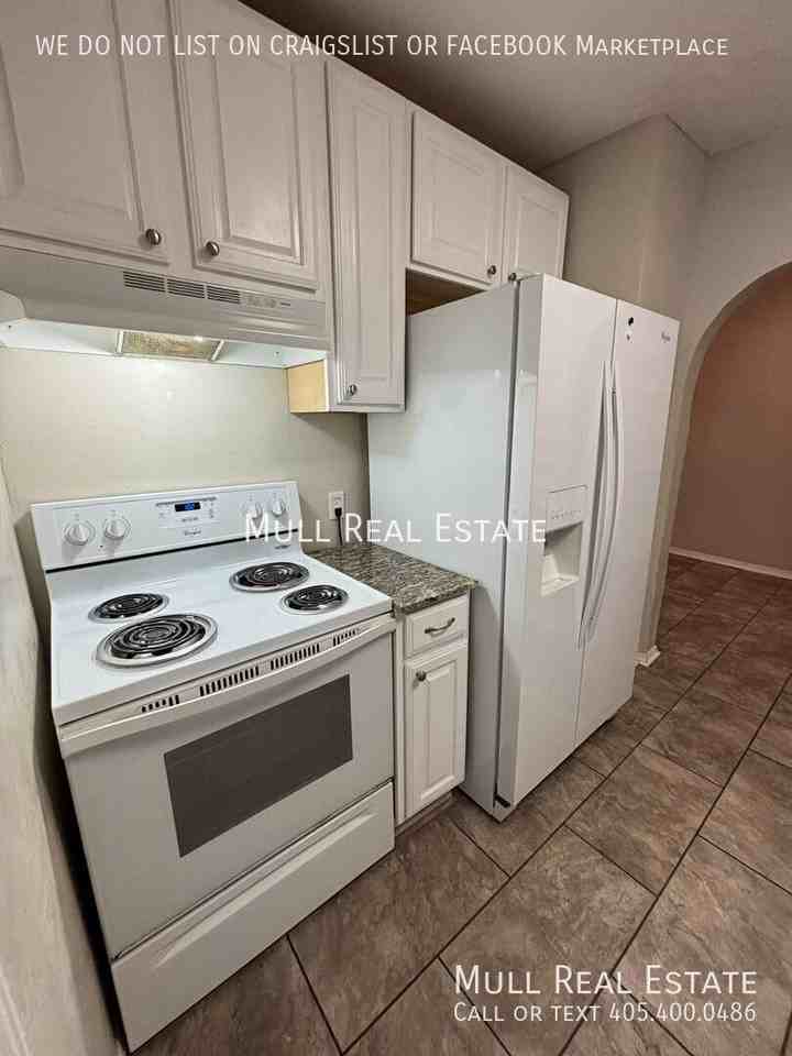 2732 Nw 23rd St - Photo 5 of 17